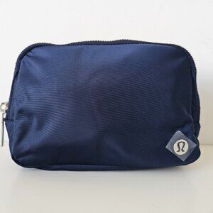 NWT LULULEMON Everywhere Belt Bag Metal Hardware 1L TRNV/SLVR Blue Silver